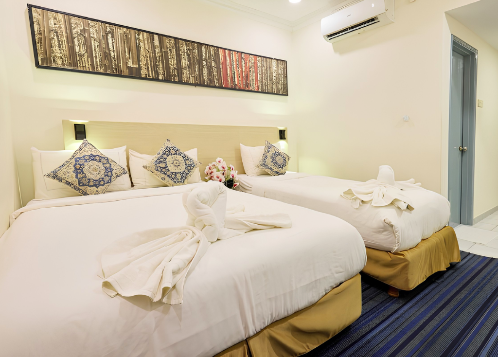 Standard Triple Room - Photo 1